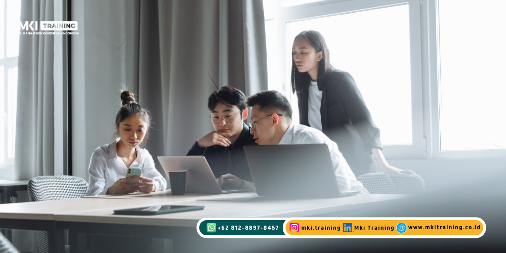 TRAINING NOTULA/NOTULEN RAPAT KANTOR